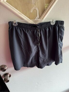 Brooks Sherpa 5” Men’s Running Shorts Medium Black DriLayer Zip Pocket